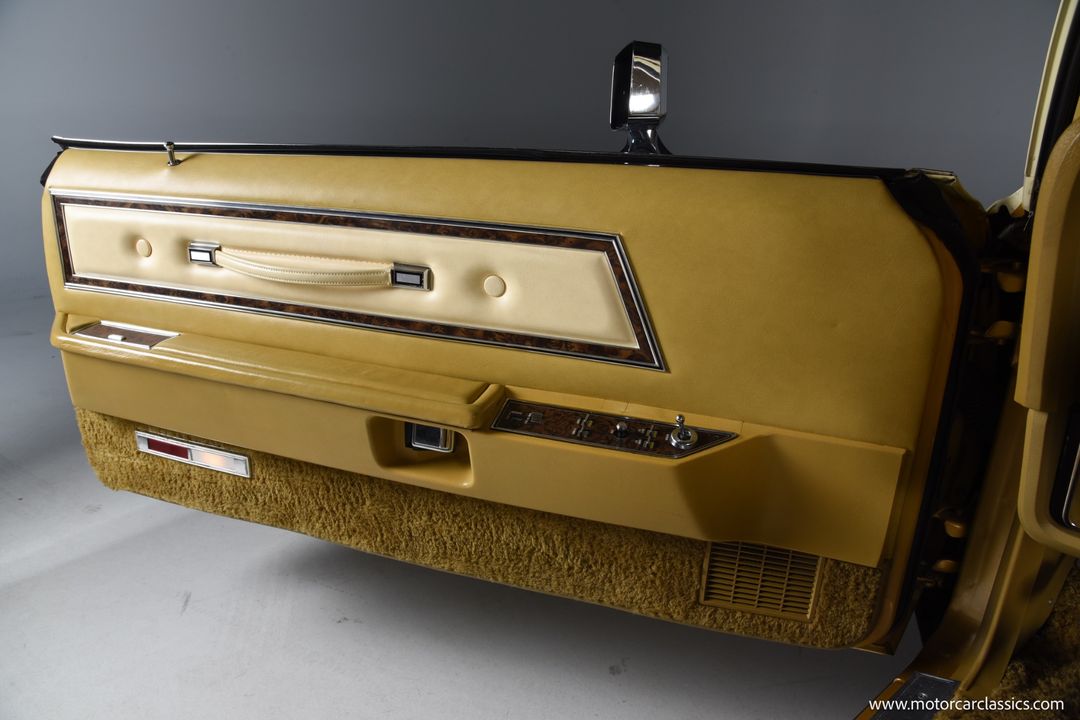 1976 Ford Thunderbird