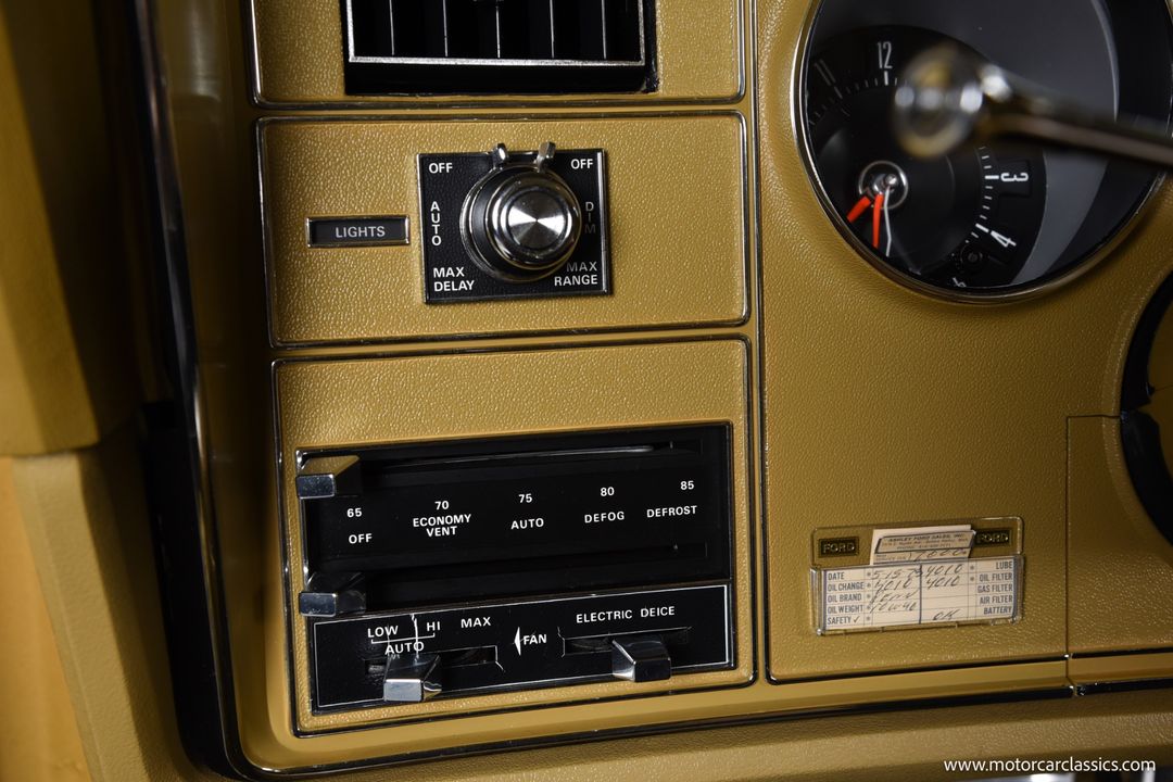 1976 Ford Thunderbird