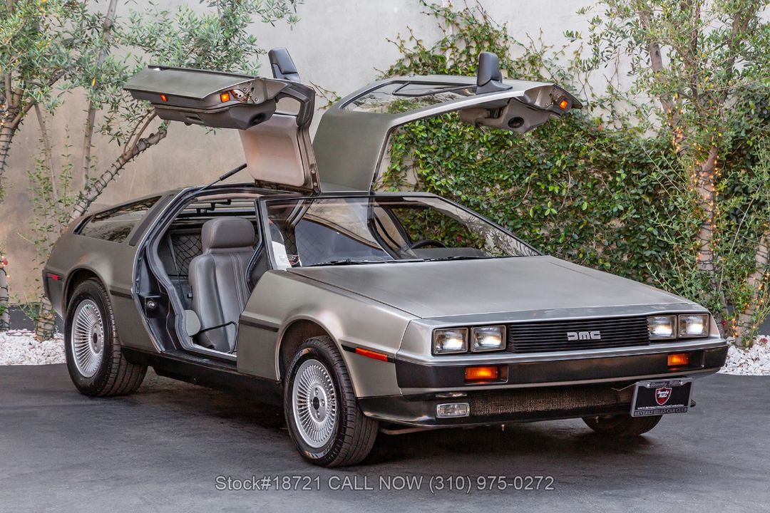 1981 DeLorean DMC-12