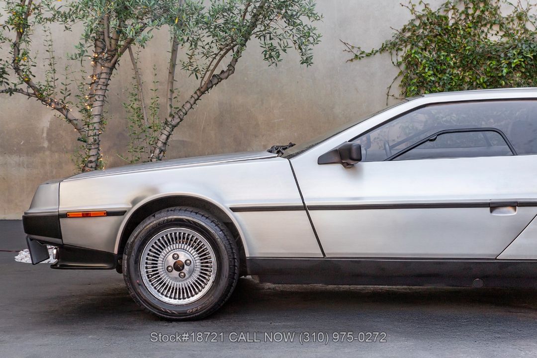 1981 DeLorean DMC-12