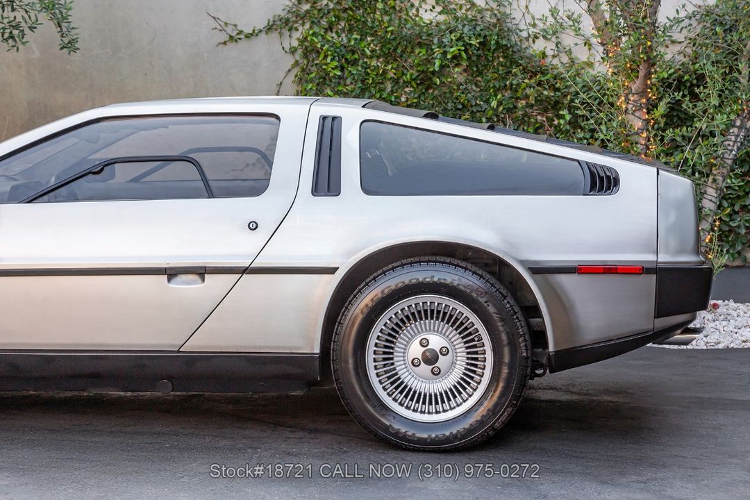 1981 DeLorean DMC-12