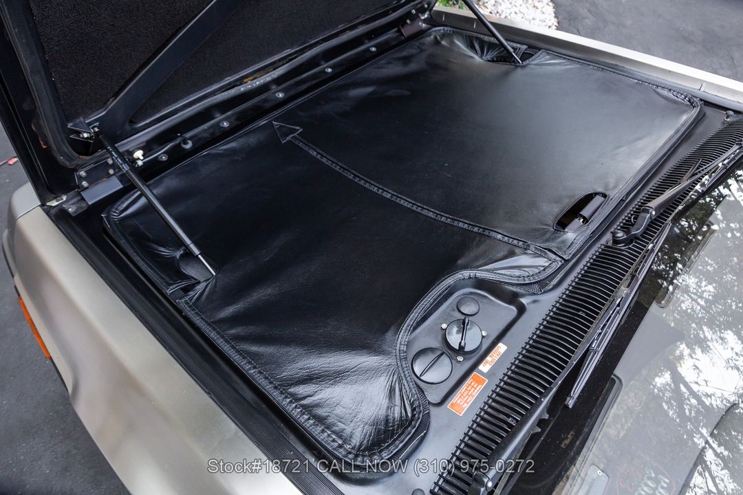 1981 DeLorean DMC-12