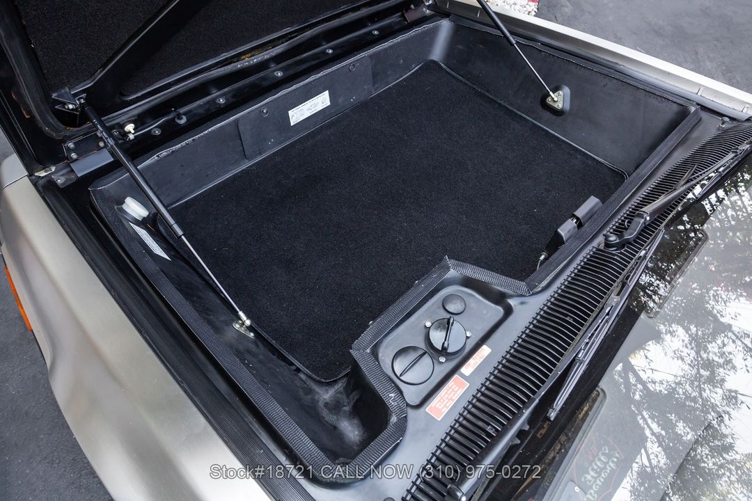 1981 DeLorean DMC-12
