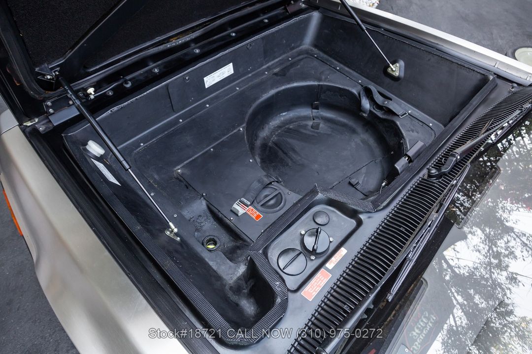 1981 DeLorean DMC-12