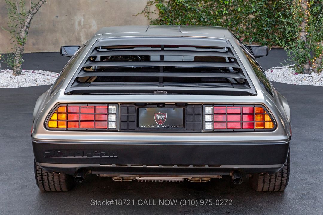 1981 DeLorean DMC-12