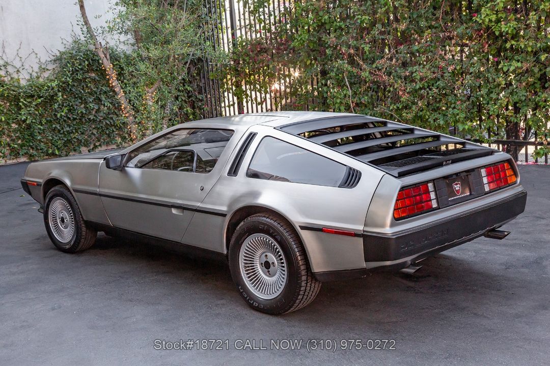 1981 DeLorean DMC-12