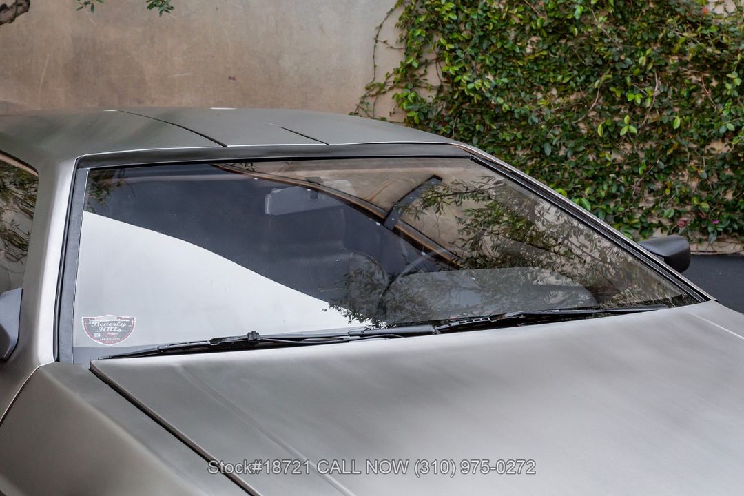 1981 DeLorean DMC-12