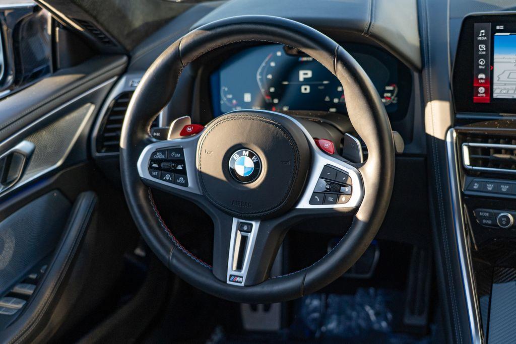 2023 BMW M8