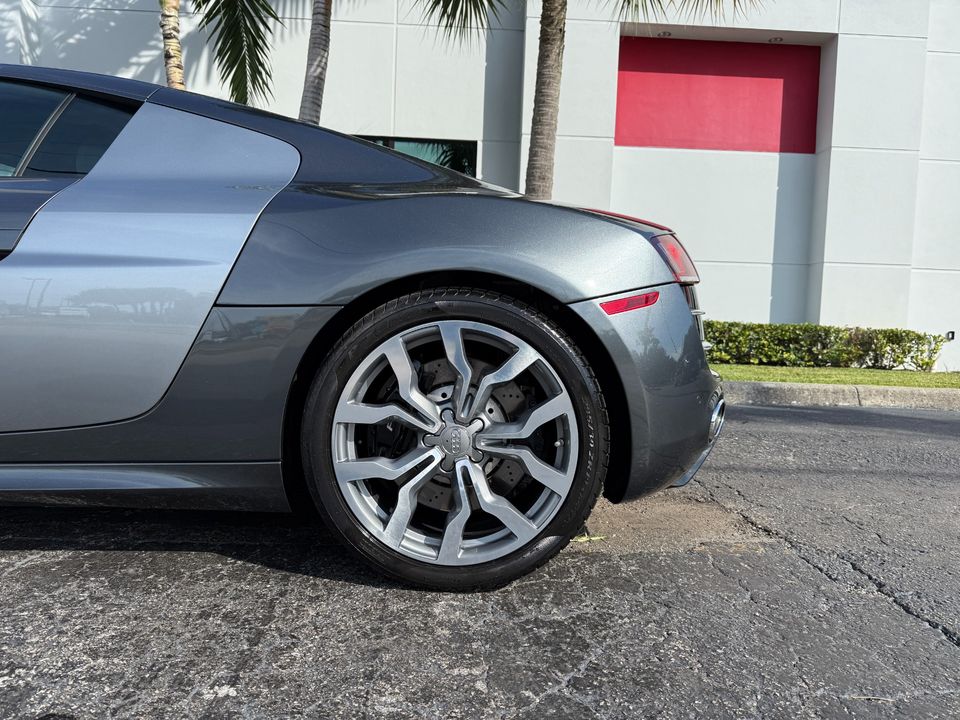 2010 Audi R8