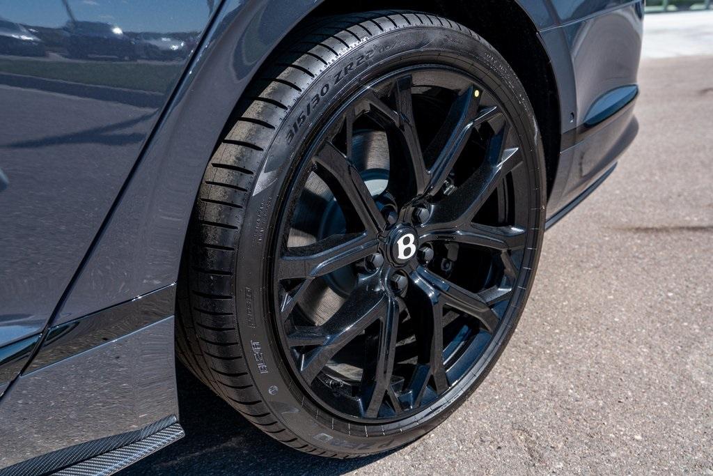 2025 Bentley Flying Spur