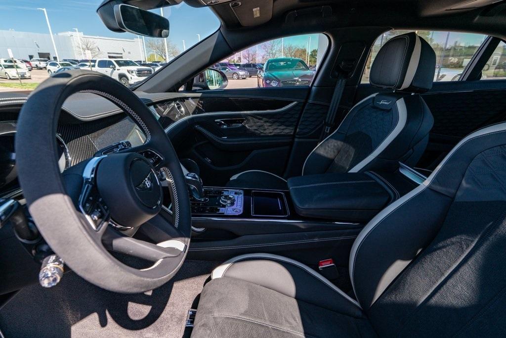 2025 Bentley Flying Spur