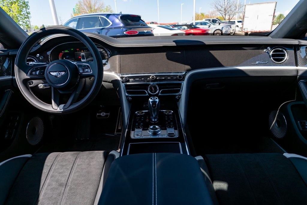 2025 Bentley Flying Spur