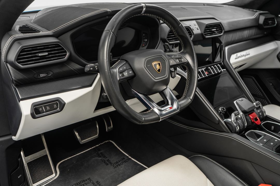 2022 Lamborghini Urus