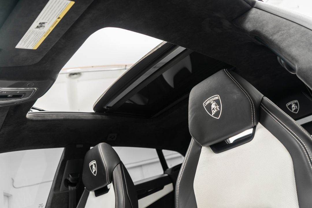 2022 Lamborghini Urus