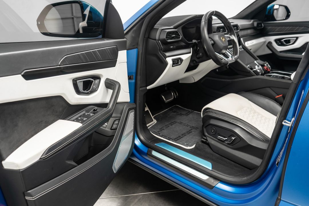 2022 Lamborghini Urus