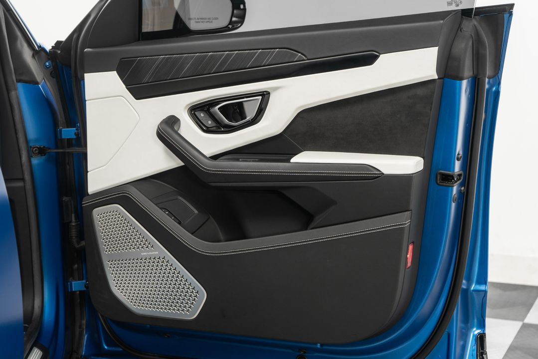 2022 Lamborghini Urus