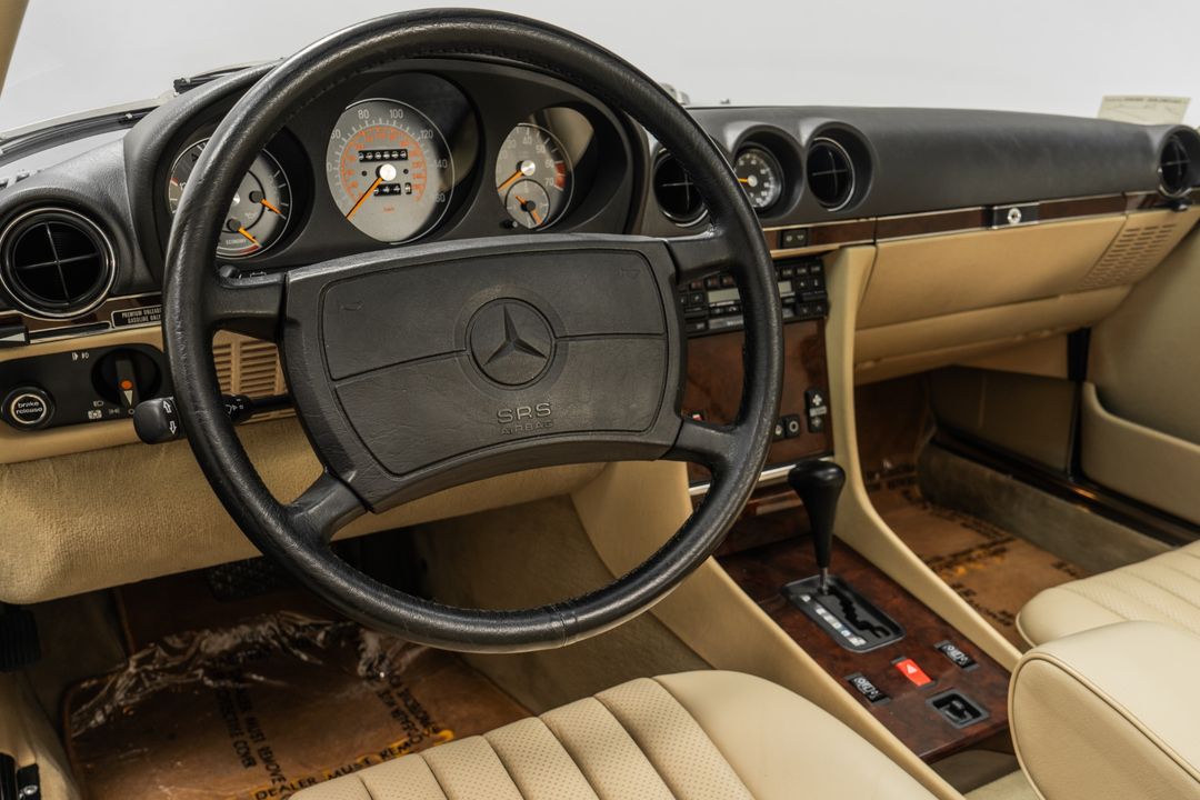 1989 Mercedes-Benz 560 SL