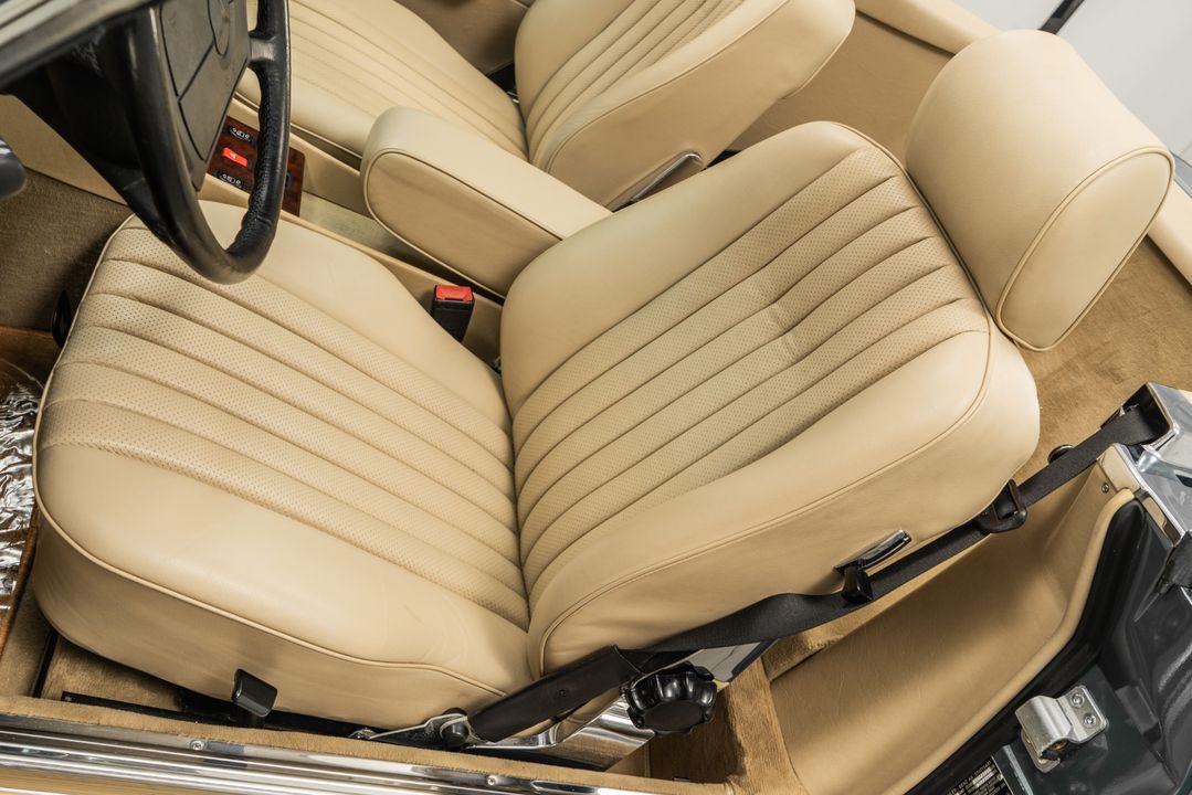 1989 Mercedes-Benz 560 SL