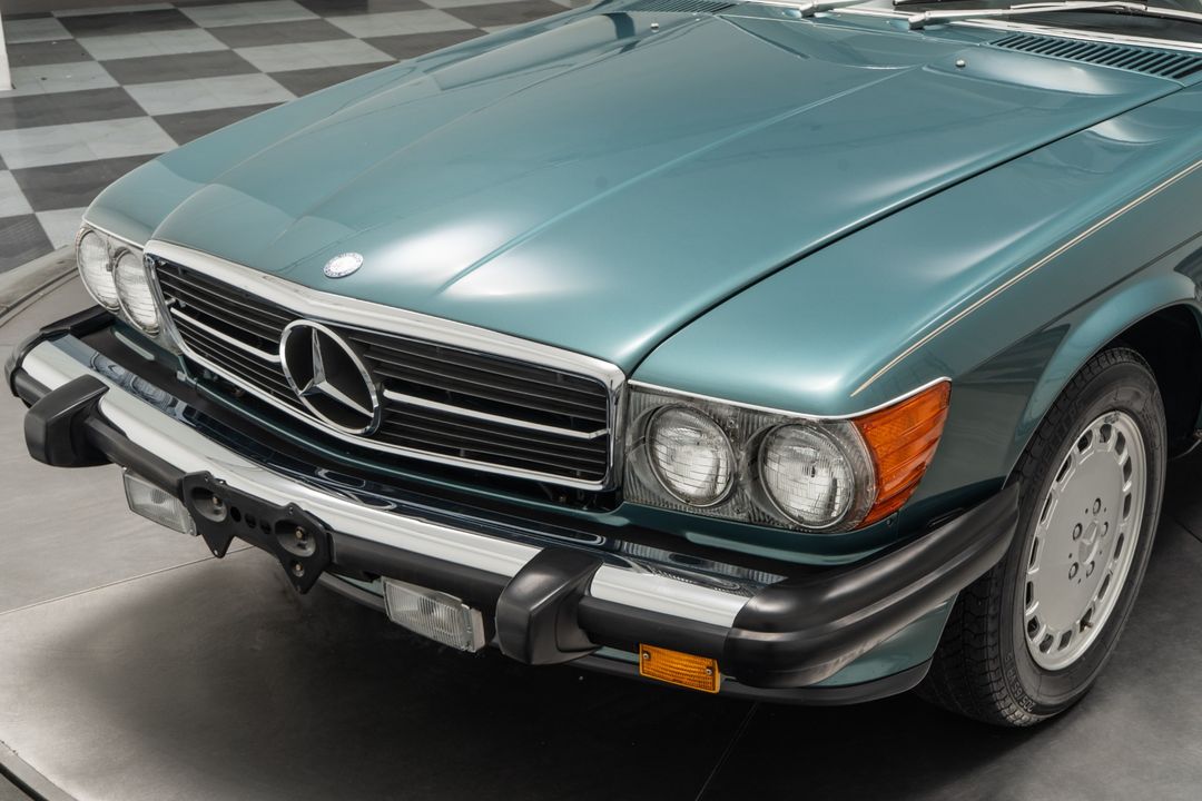 1989 Mercedes-Benz 560 SL