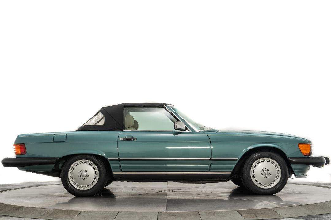 1989 Mercedes-Benz 560 SL