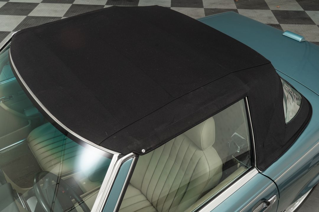 1989 Mercedes-Benz 560 SL