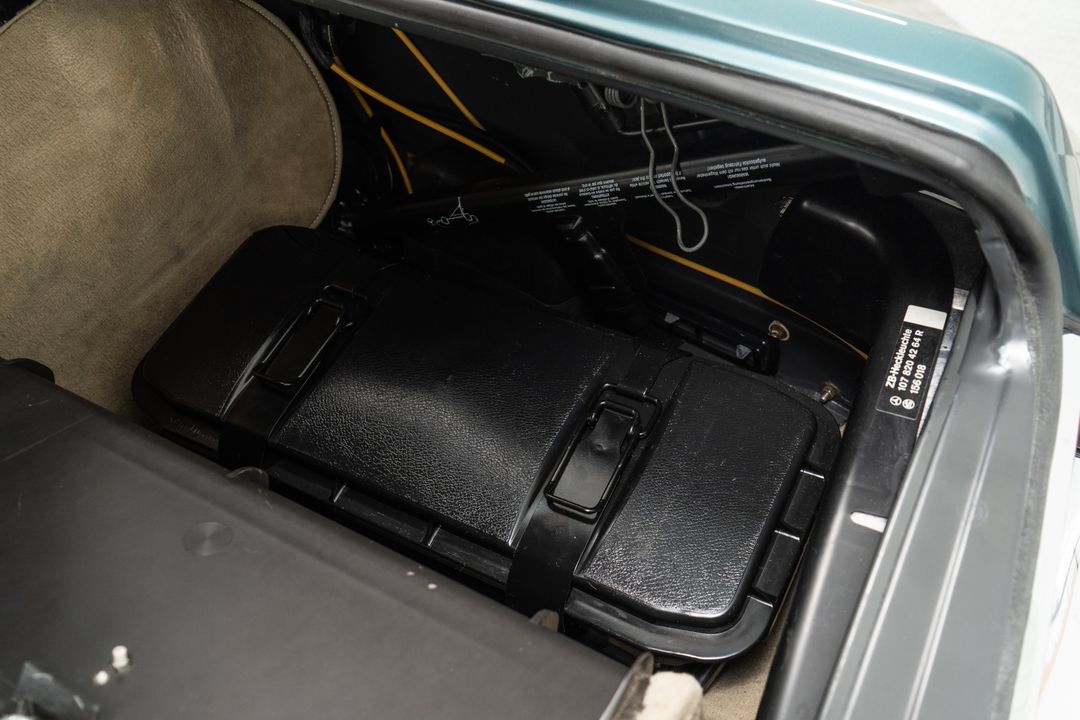 1989 Mercedes-Benz 560 SL