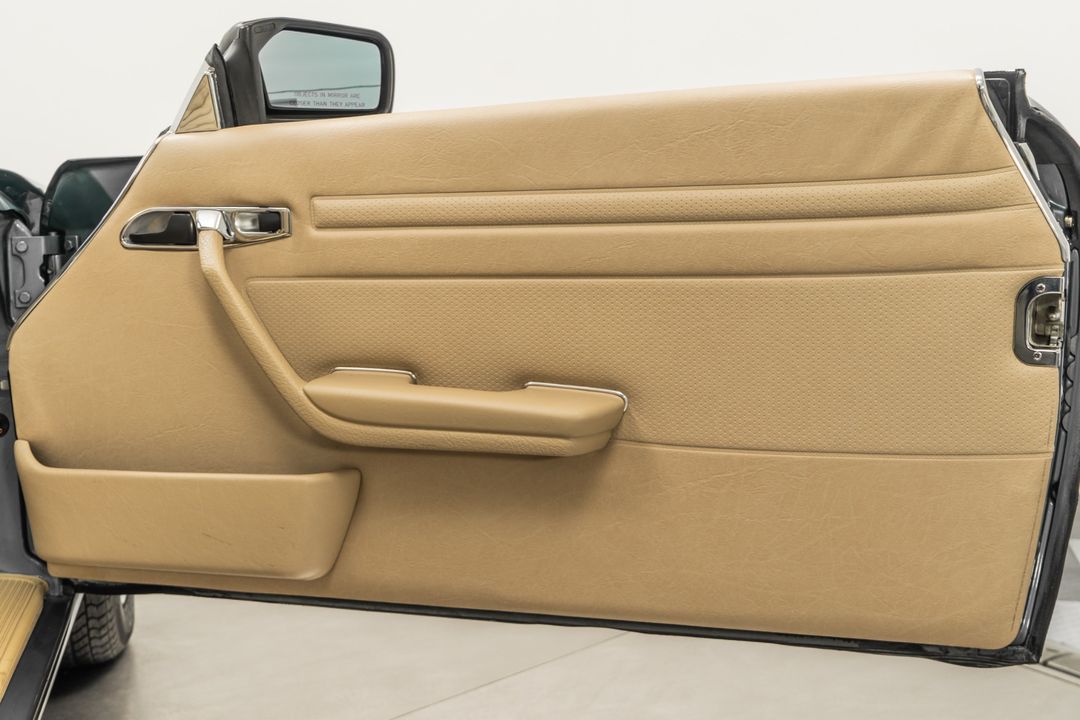 1989 Mercedes-Benz 560 SL