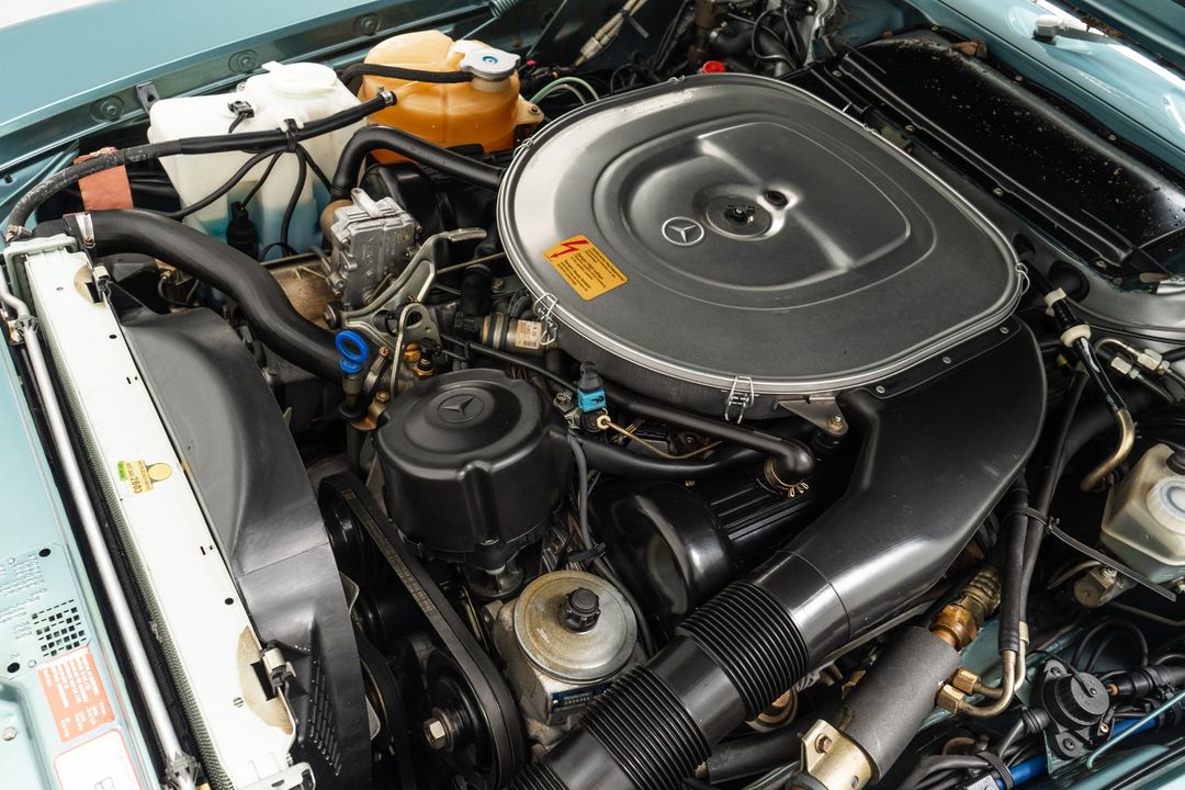 1989 Mercedes-Benz 560 SL