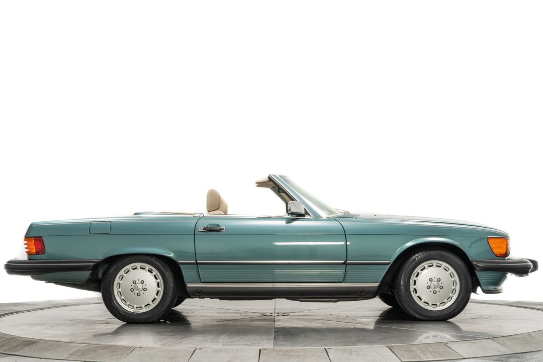 1989 Mercedes-Benz 560 SL