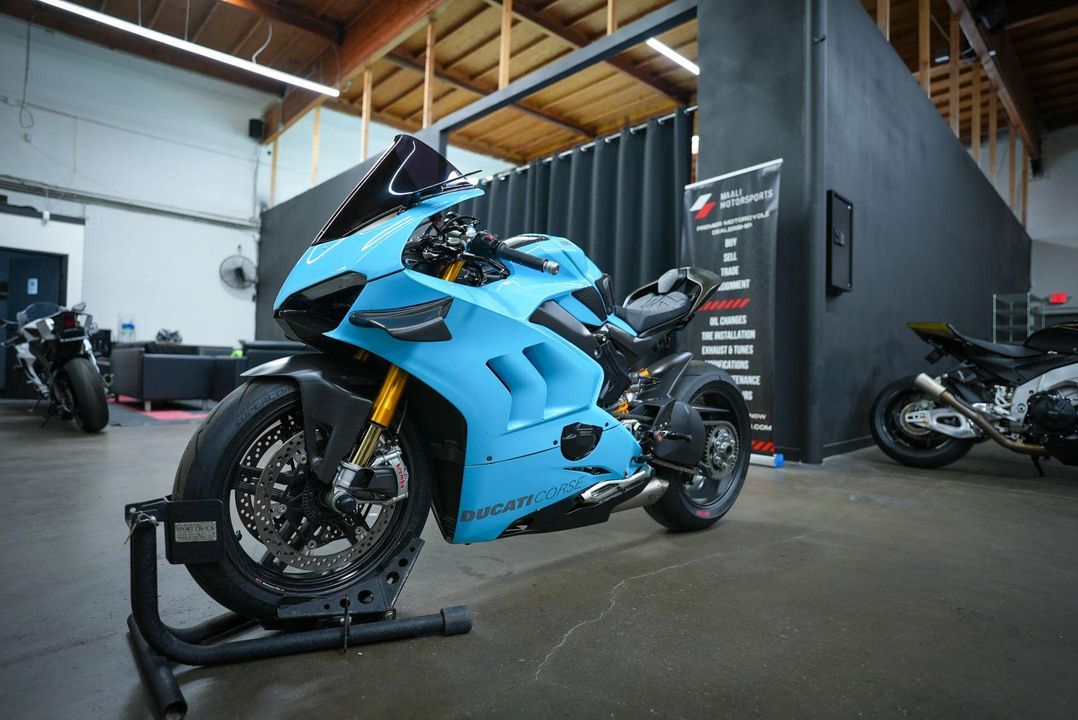 2021 Ducati Panigale V4 S