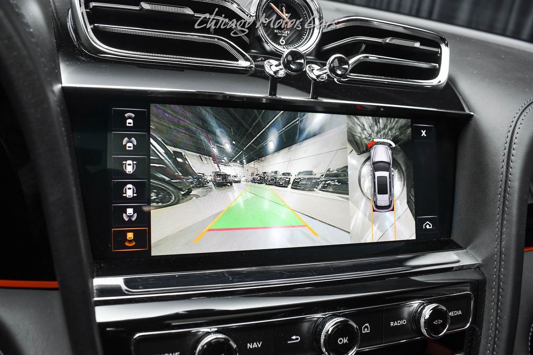 2023 Bentley Bentayga EWB