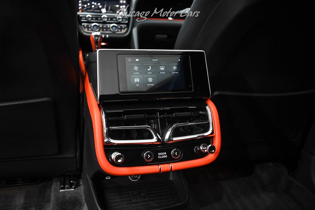2023 Bentley Bentayga EWB