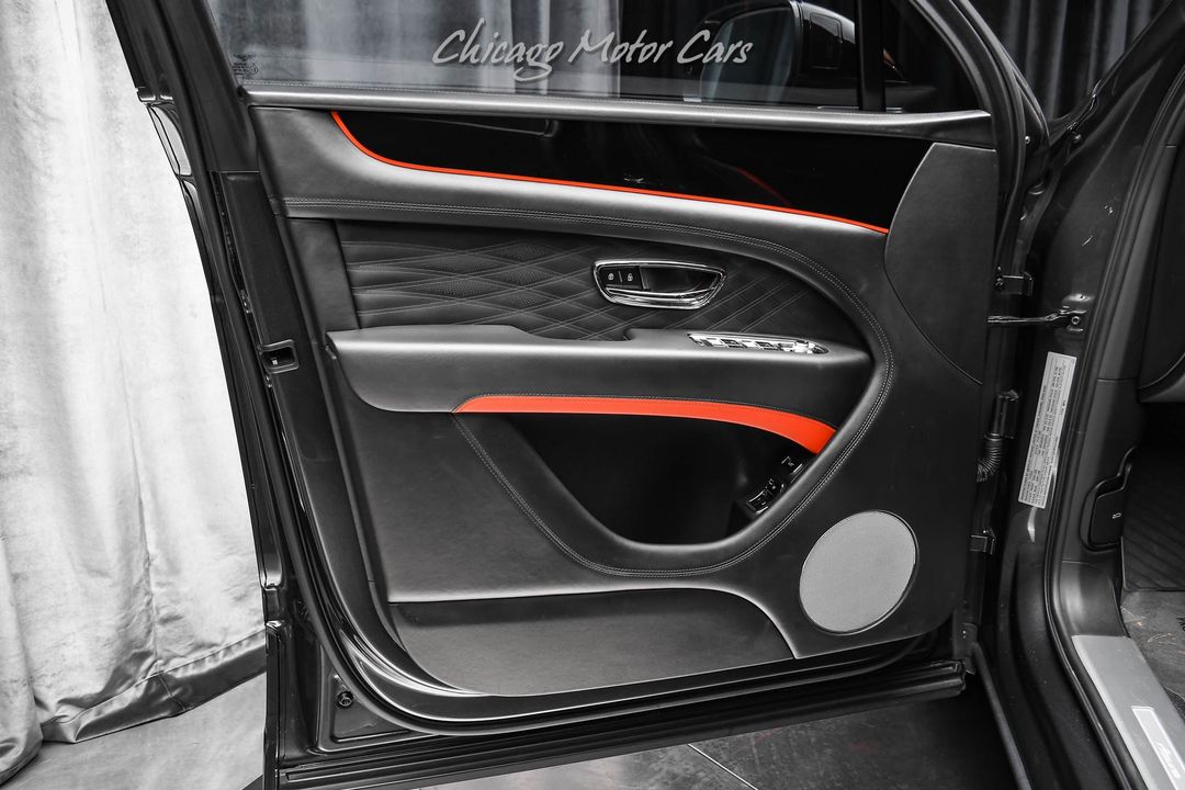 2023 Bentley Bentayga EWB