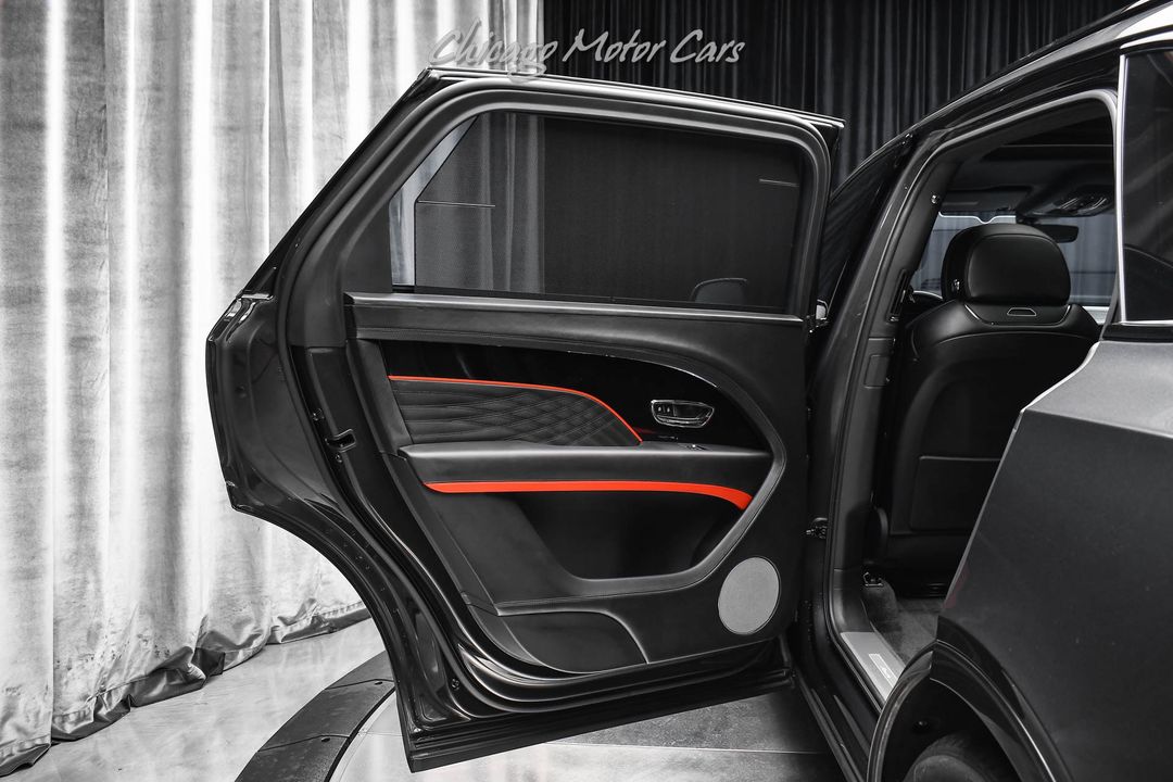 2023 Bentley Bentayga EWB