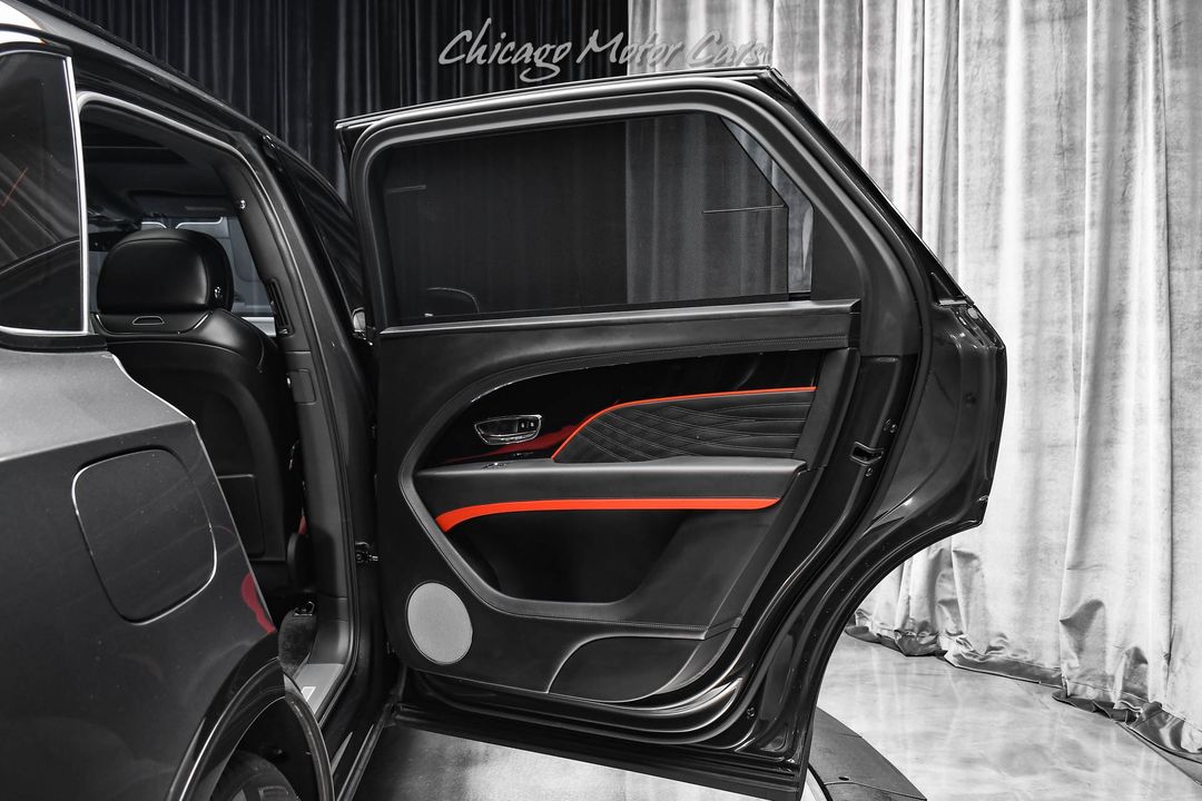 2023 Bentley Bentayga EWB