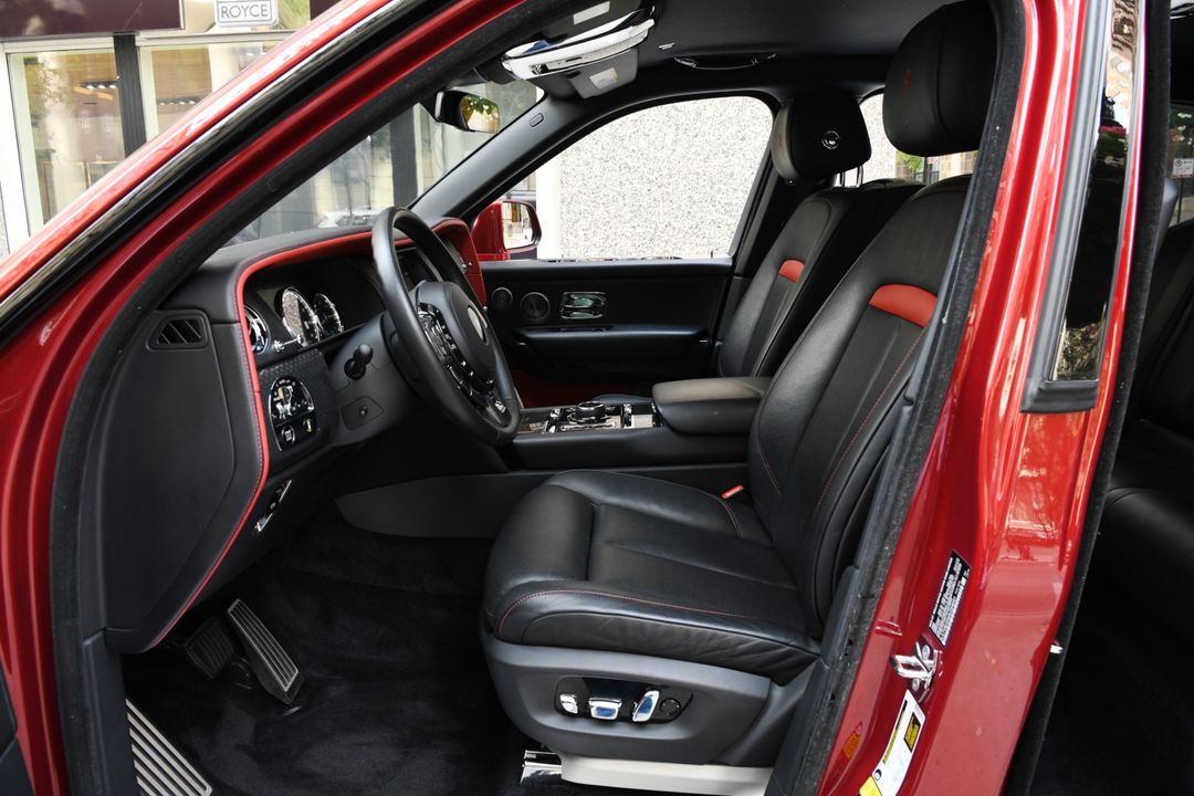 2021 Rolls-Royce Black Badge Cullinan