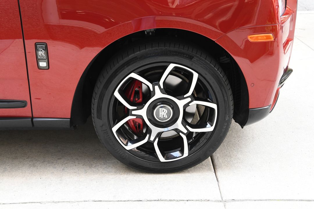 2021 Rolls-Royce Black Badge Cullinan