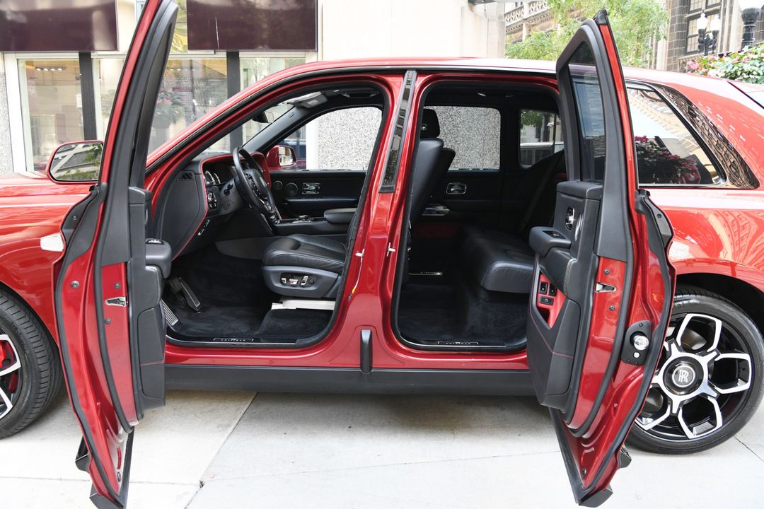 2021 Rolls-Royce Black Badge Cullinan