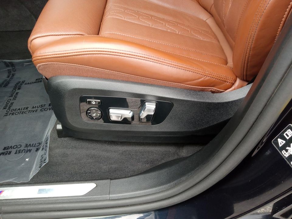 2024 BMW X7