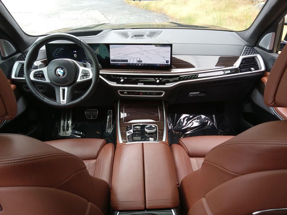 2024 BMW X7