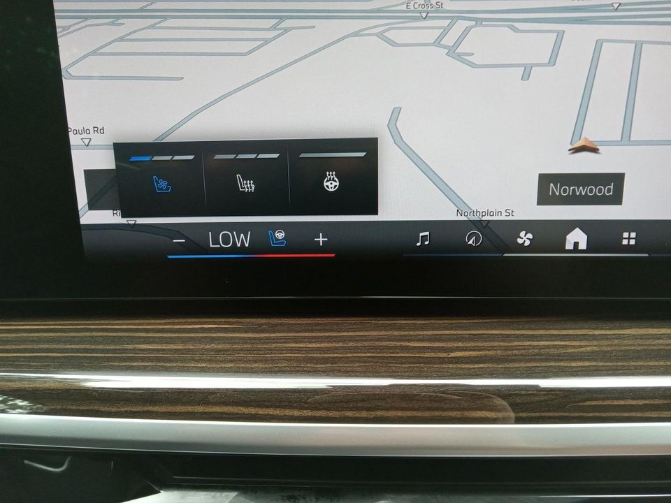 2024 BMW X7