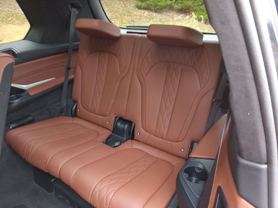 2024 BMW X7