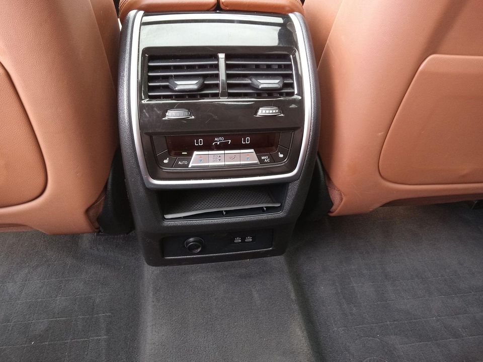 2024 BMW X7