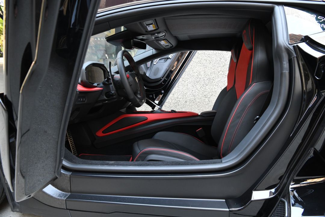 2024 Lamborghini Revuelto