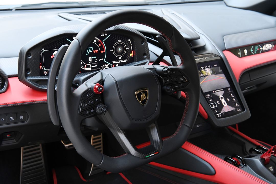2024 Lamborghini Revuelto
