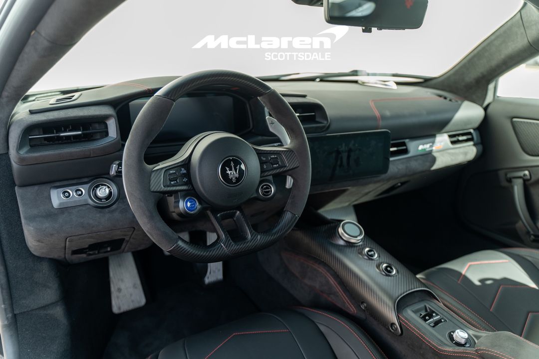 2023 MASERATI MC20