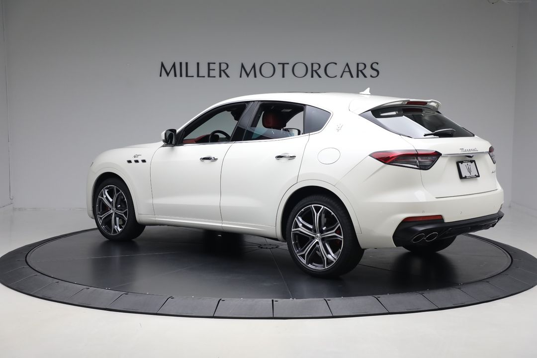 2022 Maserati Levante