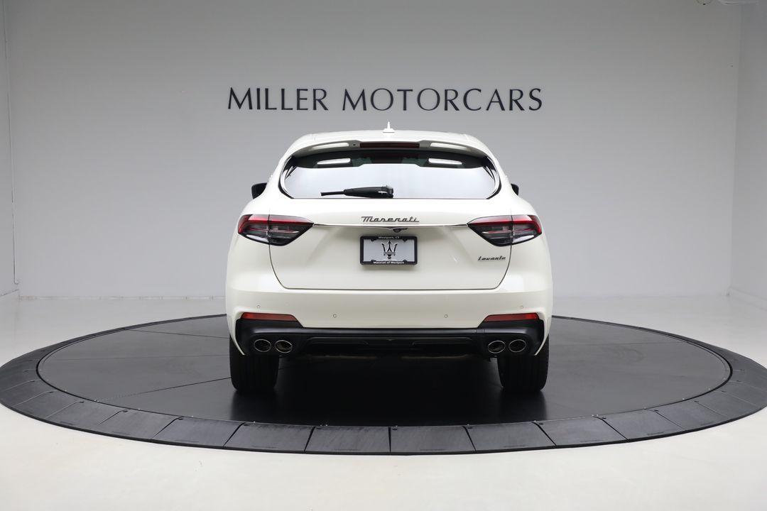 2022 Maserati Levante
