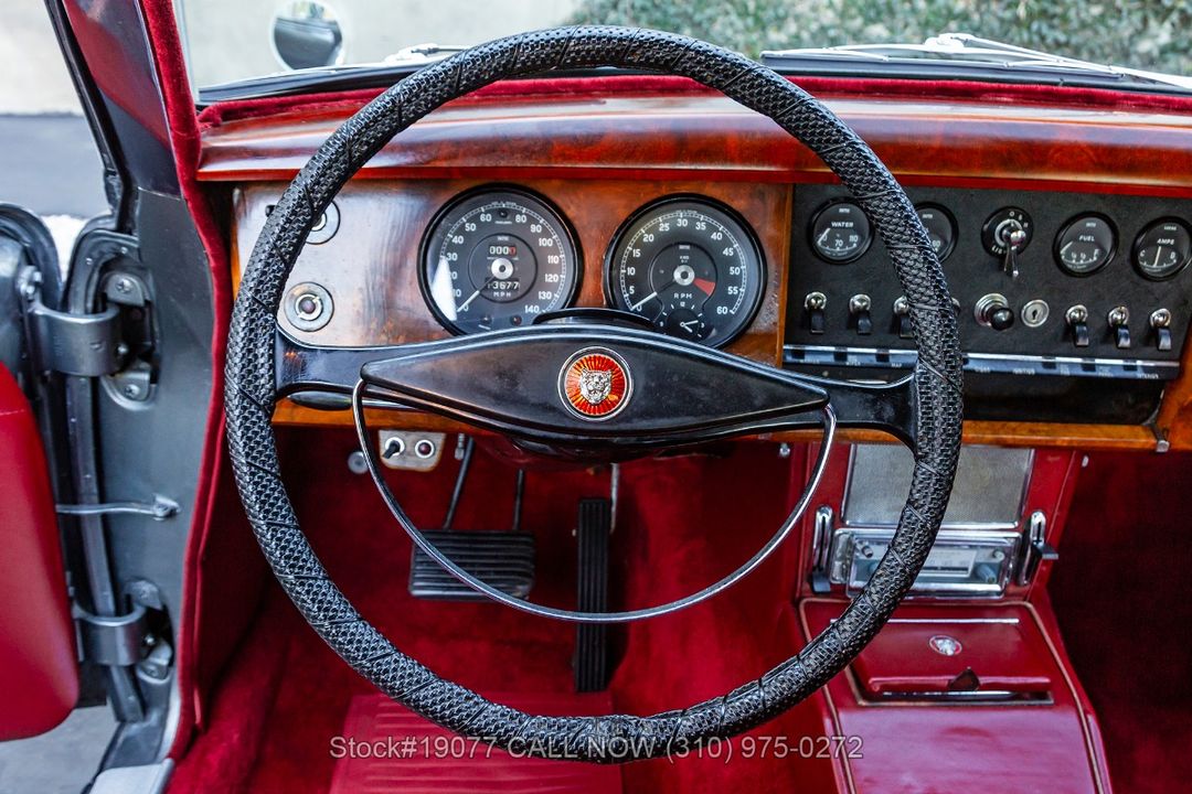 1962 Jaguar MK II