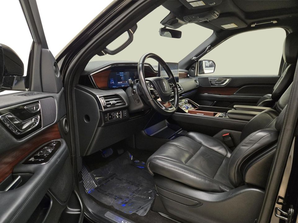 2023 Lincoln Navigator L